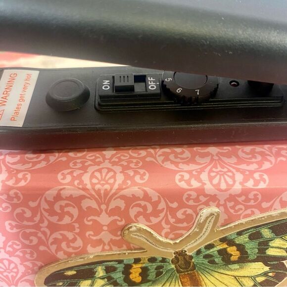 Plugged In HeatMaster 1 Inch Ceramic Flat Iron - Picture 3 of 5